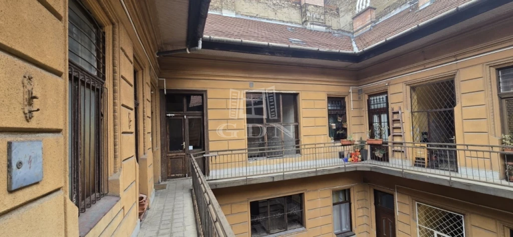 Eladó téglalakás, Budapest VII. kerület, Nagykörúton belüli terület, Wesselényi utca