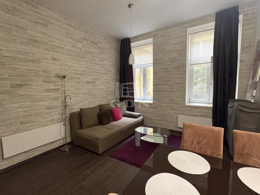 Eladó téglalakás, Budapest VI. kerület, Nagykörúton kívüli terület, Eötvös utca