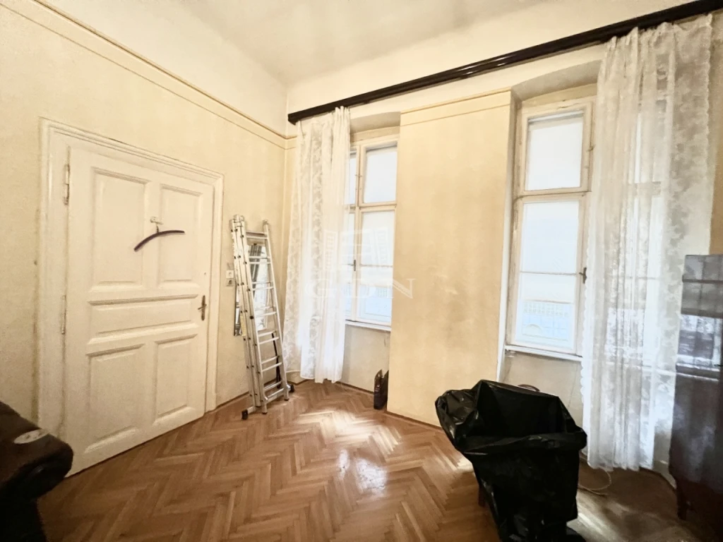 Eladó téglalakás, Budapest VI. kerület, Vörösmarty utca