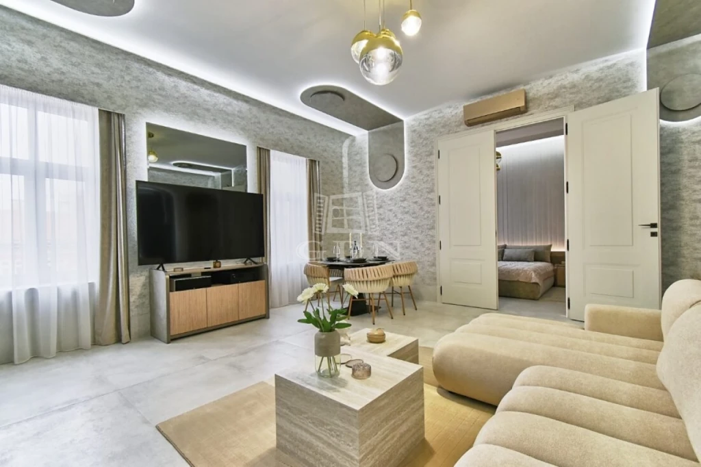 Eladó téglalakás, Budapest VI. kerület, Nagykörúton belüli terület, Teréz körút