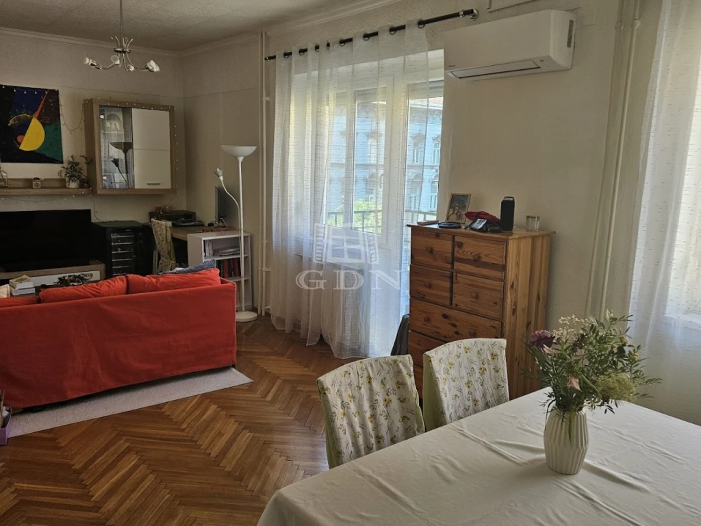 Eladó téglalakás, Budapest VIII. kerület, Corvin negyed, Üllői út