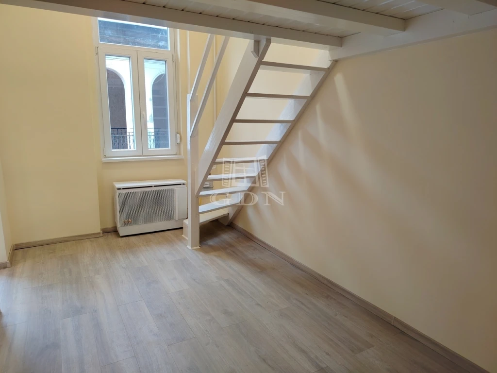 Eladó téglalakás, Budapest VIII. kerület, Józsefváros, Dobozi utca