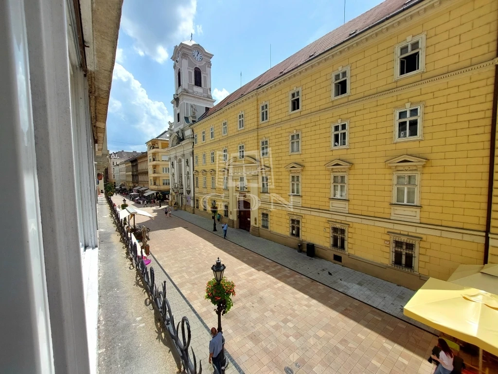 Kiadó téglalakás, Budapest V. kerület, Belváros, Váci utca