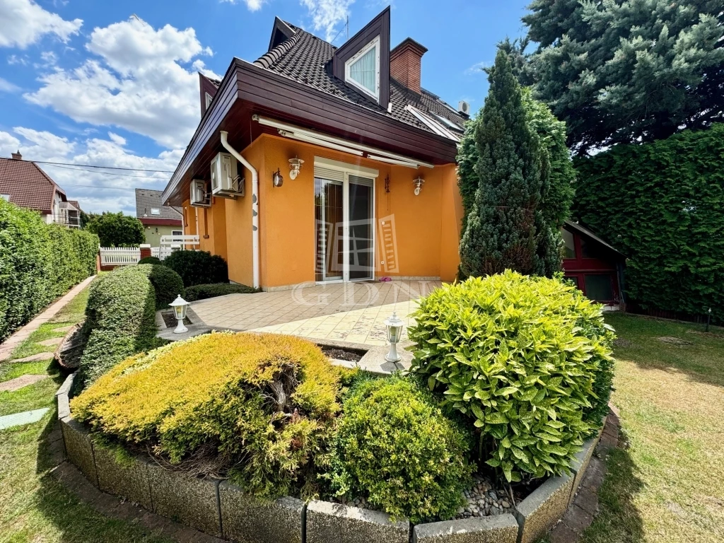 For sale semi-detached house, Budapest XVII. kerület, Madárdomb, Madárdombon!