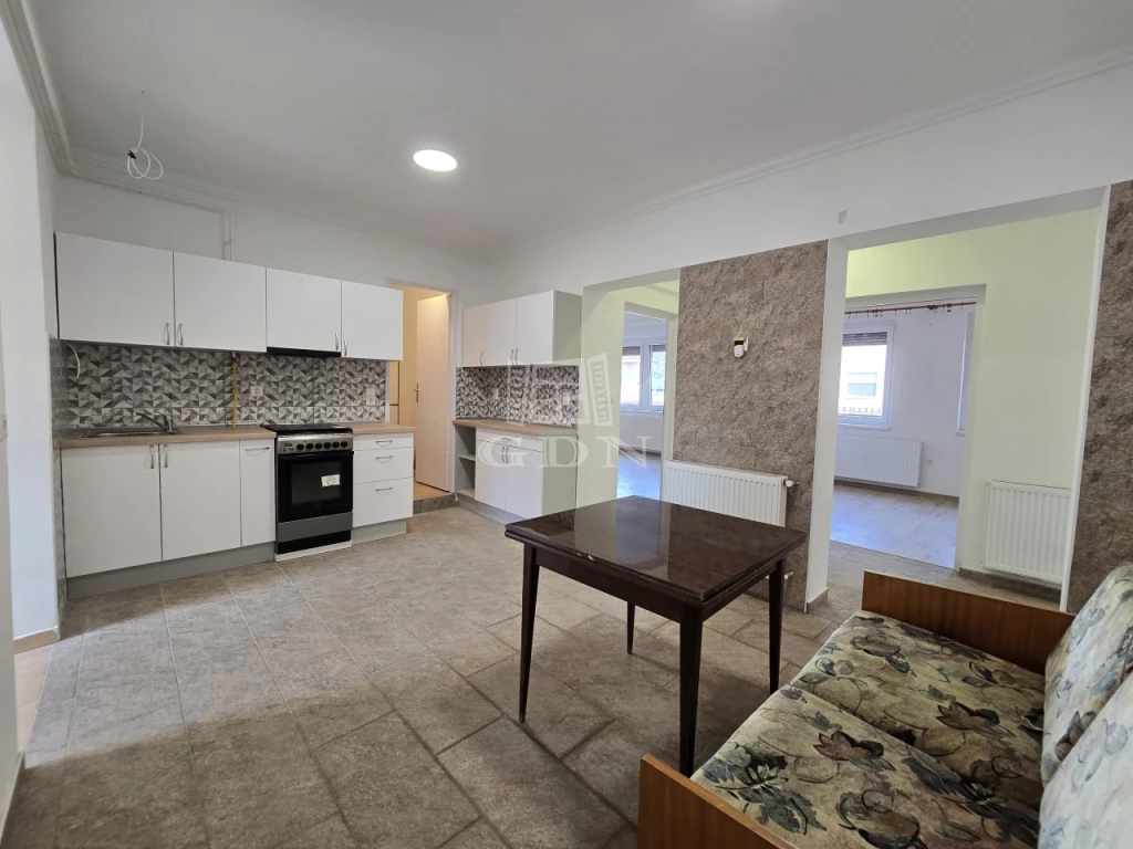 Eladó téglalakás, Budapest XVII. kerület, Akadémia-Újtelep, Akadémiaújtelepen 4 szobás lakás