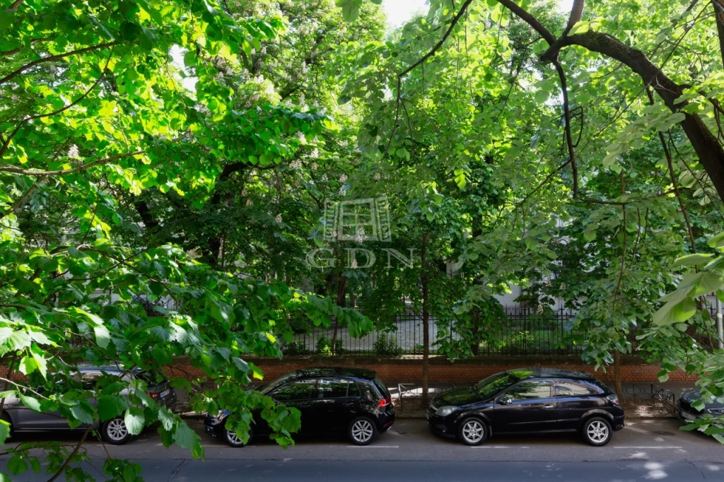 Eladó téglalakás, Budapest VI. kerület, Diplomatanegyed, Bajza utca