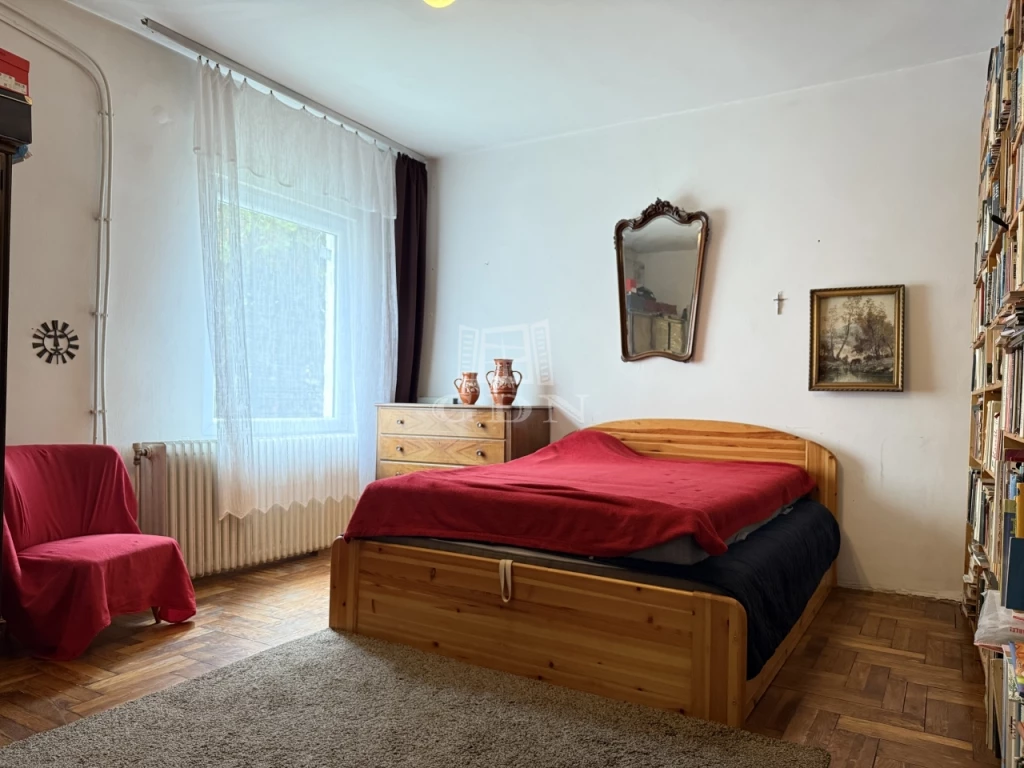 c3-1-name c2-2-name, Budapest XV. kerület, Pestújhely, Madách utca