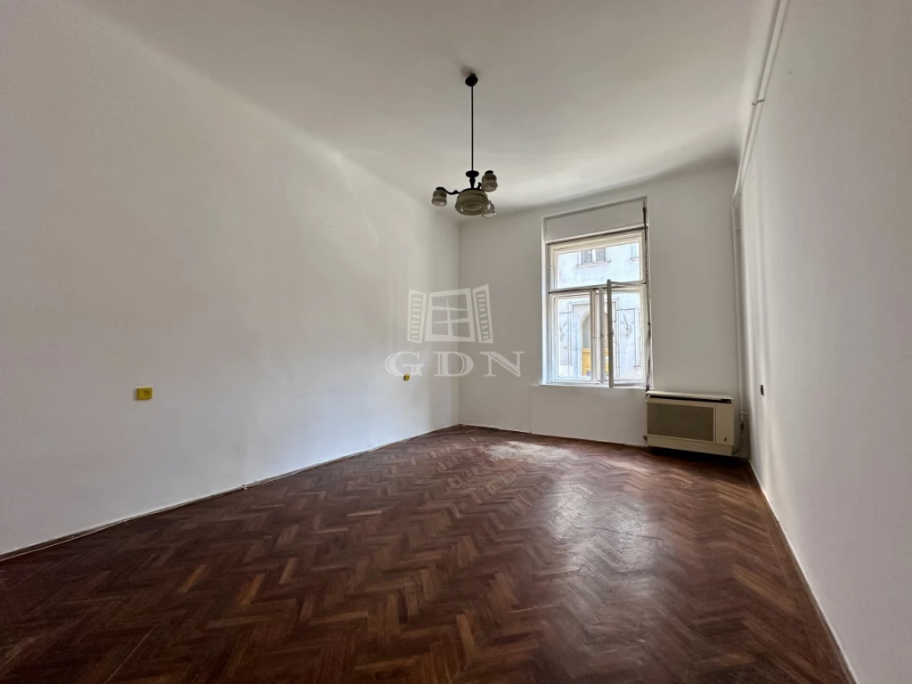 Eladó téglalakás, Budapest VIII. kerület, Csarnok negyed, Őr utca