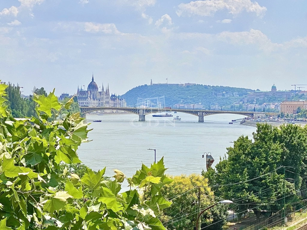 Eladó téglalakás, Budapest II. kerület, Újlak II. ker., Árpád fejedelem útja
