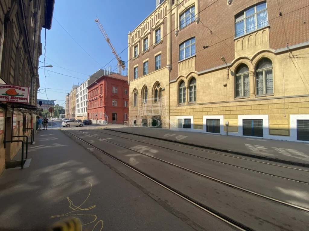 For sale store, Budapest VIII. kerület, Józsefváros, Keleti Pályaudvar mellett