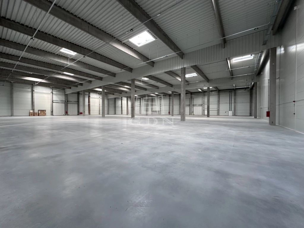 Kiadó egyéb kereskedelmi-ipari, Vecsés, M4 és M0 közvetlen közelében!