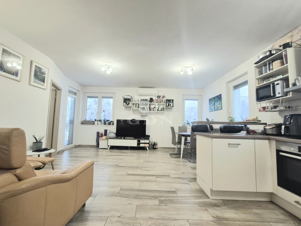 For sale brick flat, Budapest XIV. kerület, Ötvenes utca