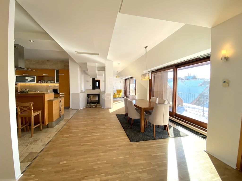 For rent brick flat, Budapest VII. kerület, Nagykörúton belüli terület, Kazinczy utca