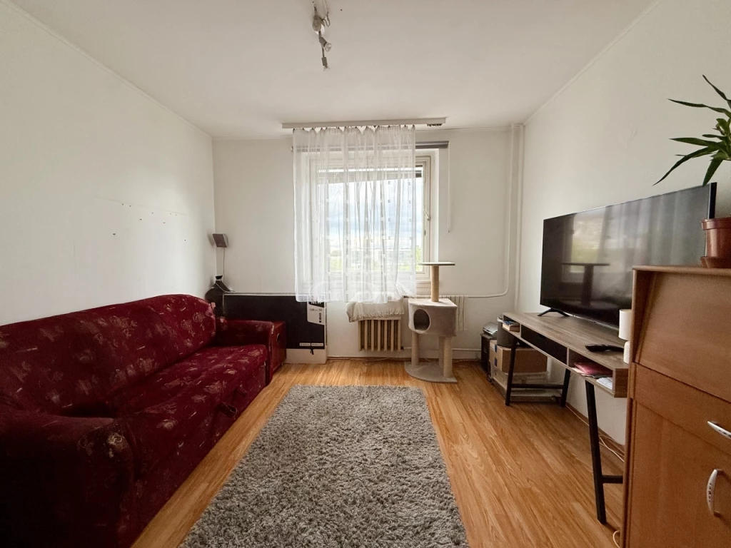 Eladó panellakás, Budapest III. kerület, Selyemfonó utca