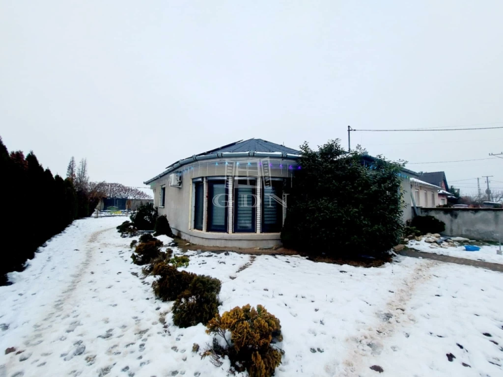 Eladó családi ház, Inárcs, Újszerű családbarát környezetben!