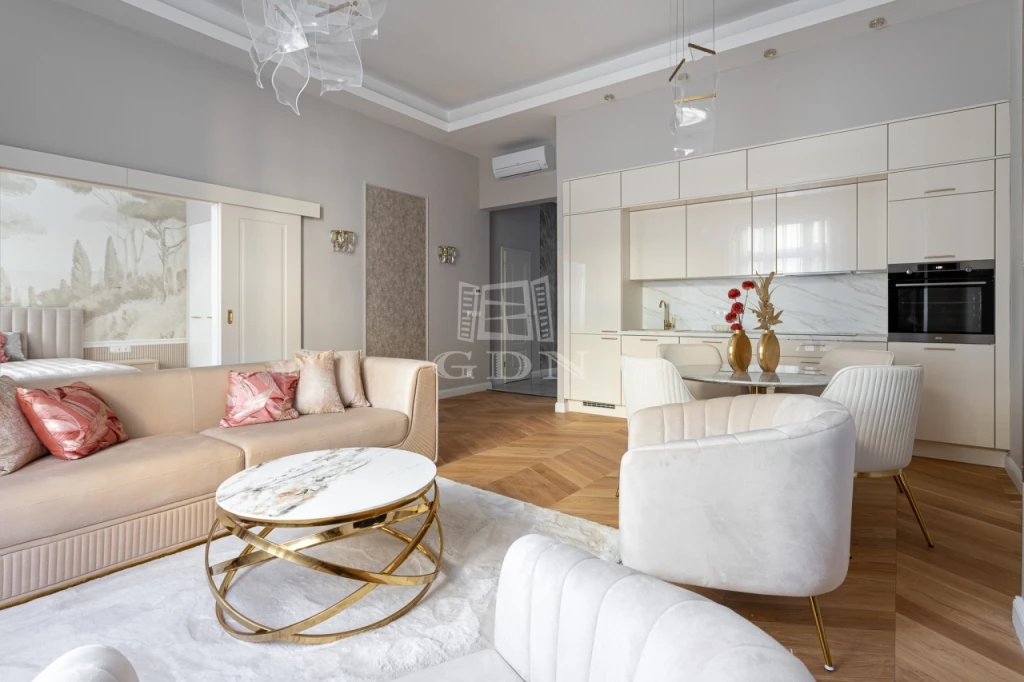 Eladó téglalakás, Budapest V. kerület, Belváros, Nyáry Pál utca