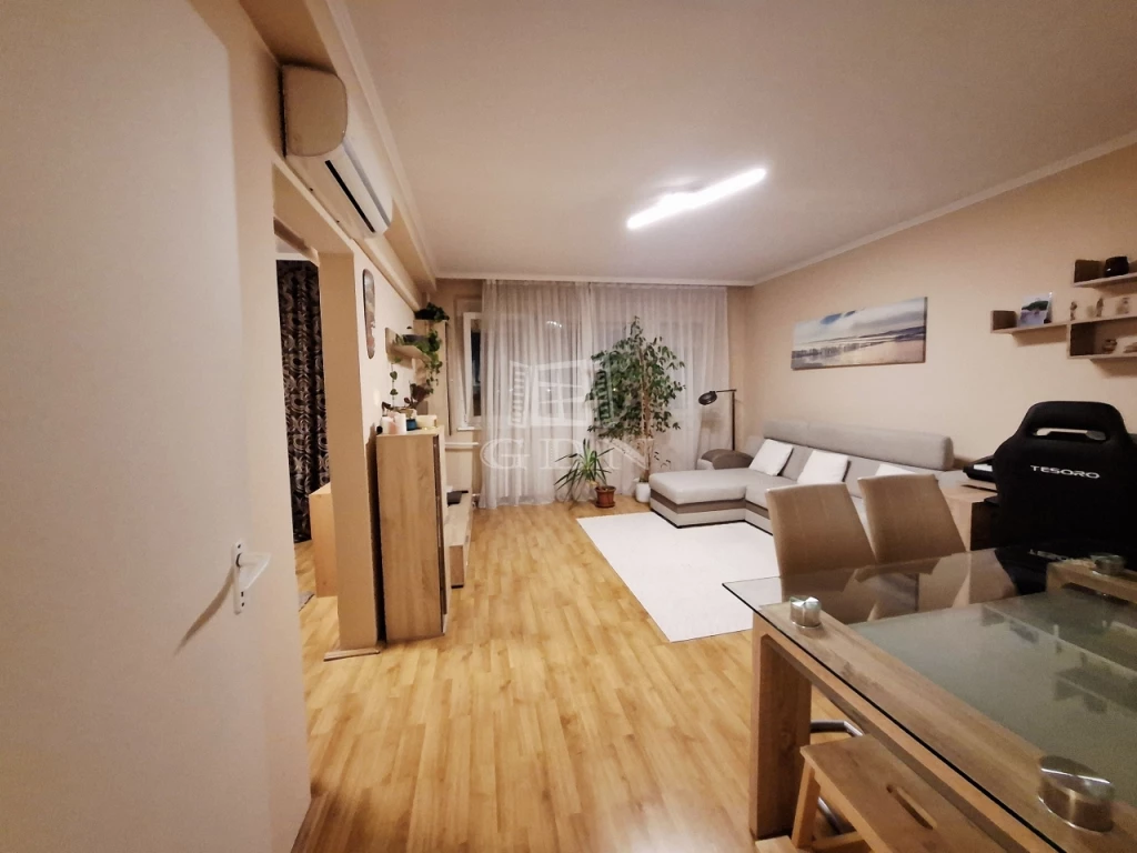 For sale panel flat, Budapest X. kerület, Ligettelek, Állomás utca