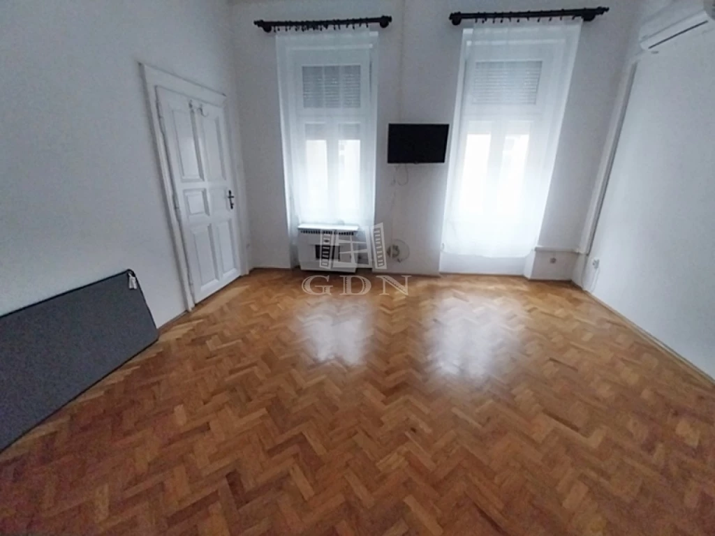 For sale brick flat, Budapest VI. kerület, Nagykörúton belüli terület, Szinyei Merse utca