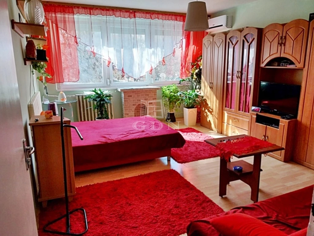 Eladó panellakás, Budapest XIII. kerület, Angyalföld, Petneházy utca