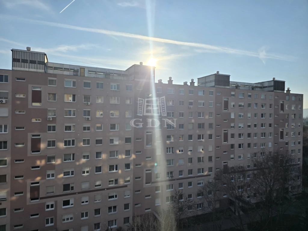 Eladó panellakás, Budapest XV. kerület, Újpalota, Újpalotán 1+1 szobás lakás