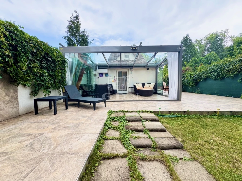 Eladó családi ház, Budakalász, Dunapart, Duna part