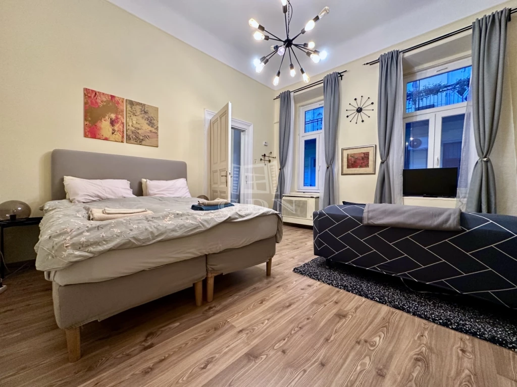 Eladó téglalakás, Budapest VII. kerület, Nagykörúton belüli terület, Klauzál utca