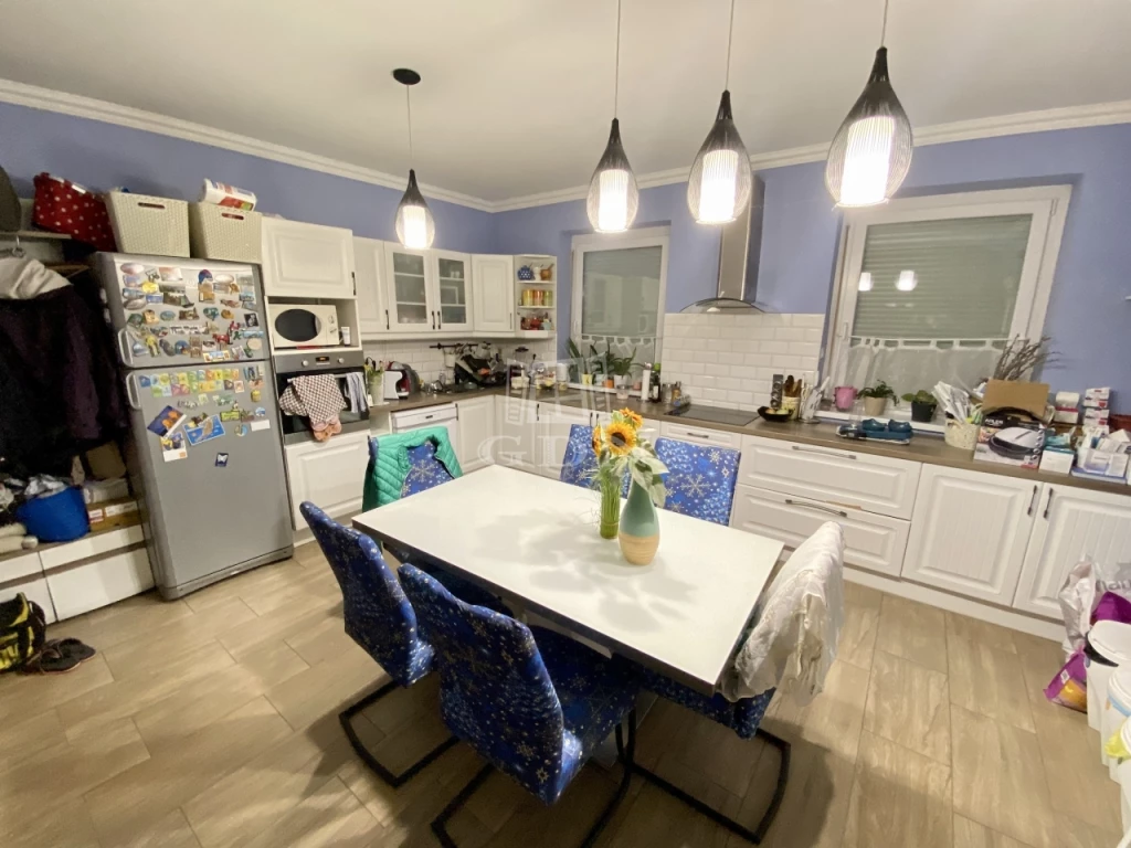 Eladó családi ház, Budapest III. kerület, Csillaghegy, Szentendrei út