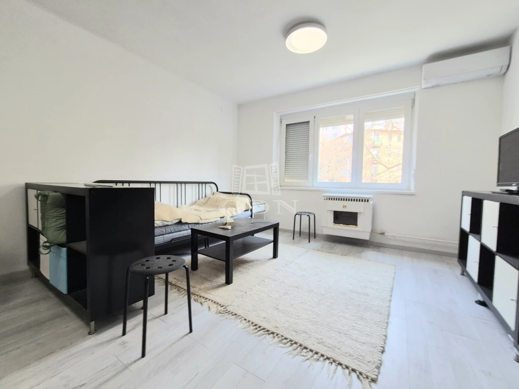 For sale brick flat, Budapest X. kerület, Hungária körút