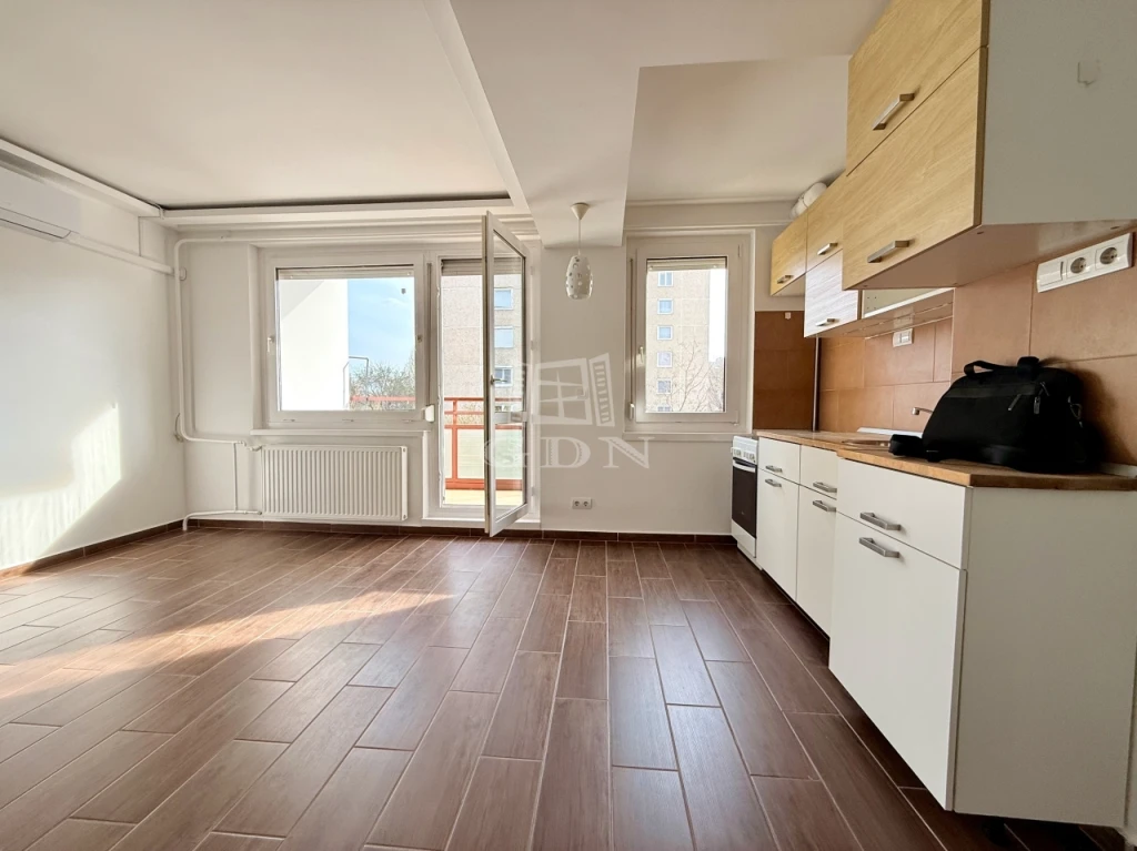 Eladó panellakás, Budapest III. kerület, Rómaifürdő - Rómaipart, Költségmentes, azonnal költözhető!