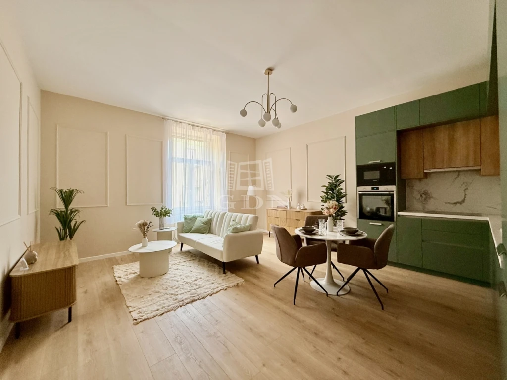 Eladó téglalakás, Budapest III. kerület, Költségmentes, igényes állapot!