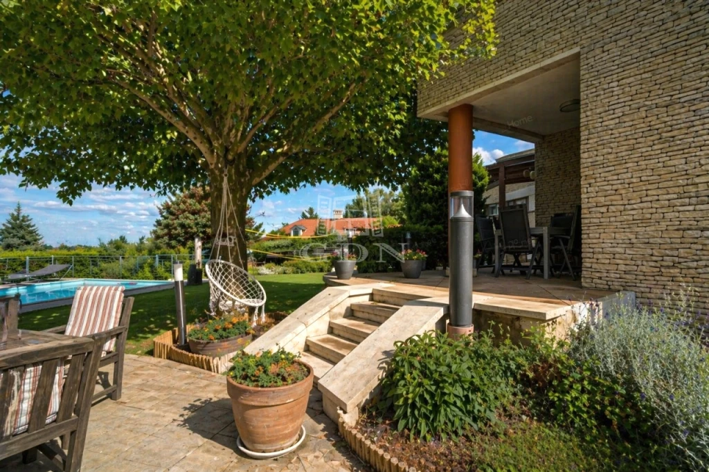 c3-1-name c2-1-name, Budapest III. kerület, Testvérhegy, Testvérhegy