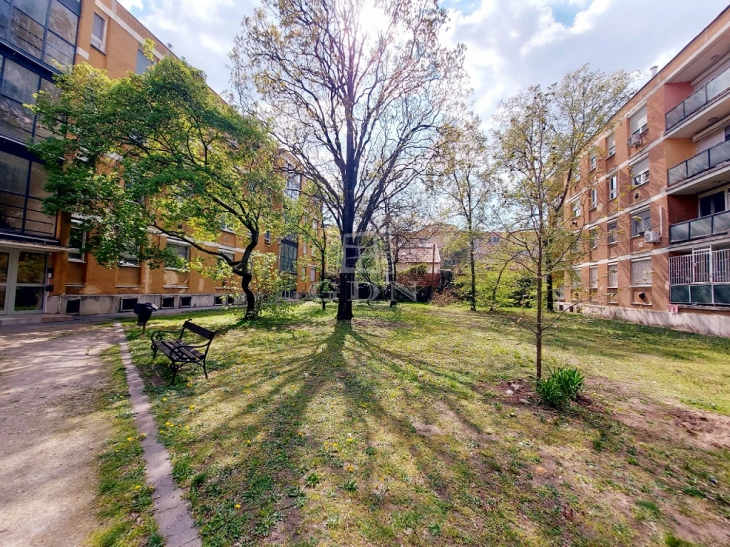 Eladó téglalakás, Budapest XX. kerület, Pesterzsébeti ltp., Baross utca