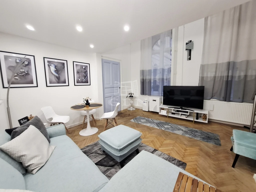 Eladó téglalakás, Budapest VIII. kerület, Palotanegyed, Múzeum körút