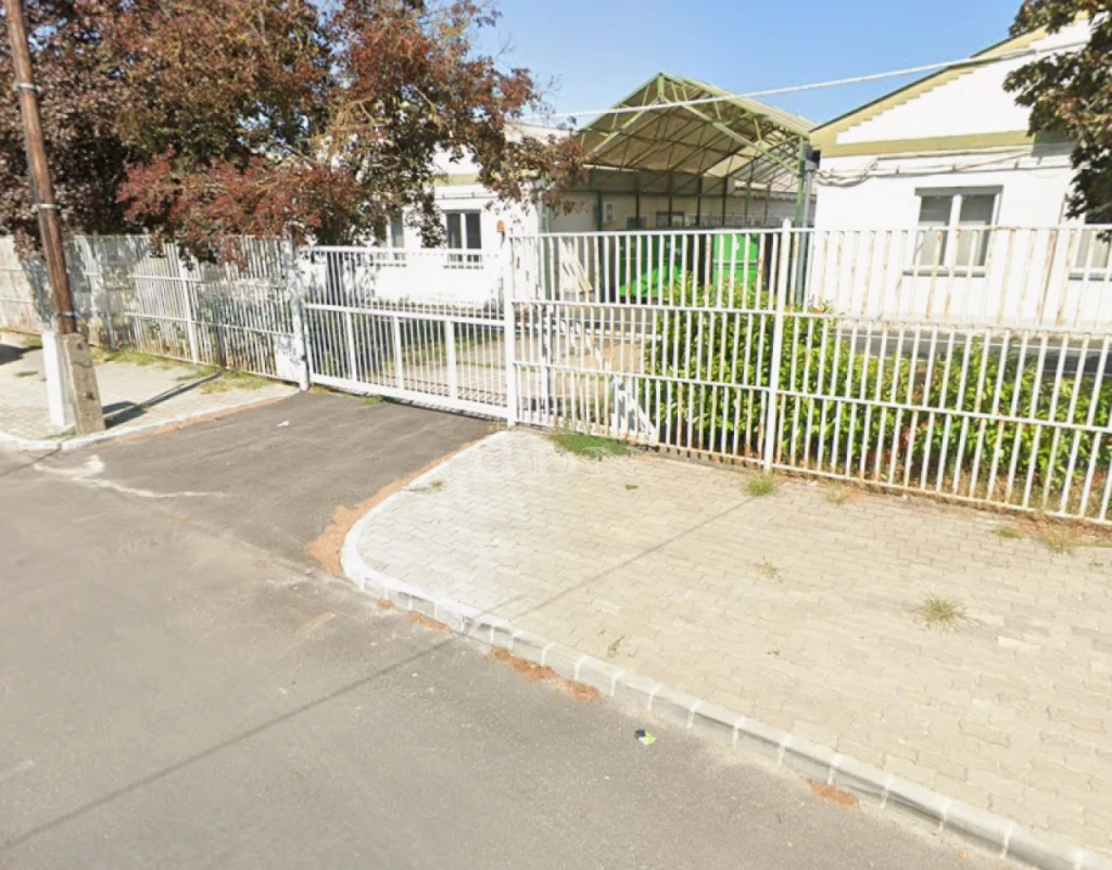 Eladó egyéb kereskedelmi-ipari, Budapest XV. kerület, Rákospalota, Aporháza utca