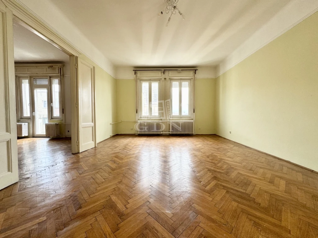 Eladó téglalakás, Budapest II. kerület, Országút, Pengő köz