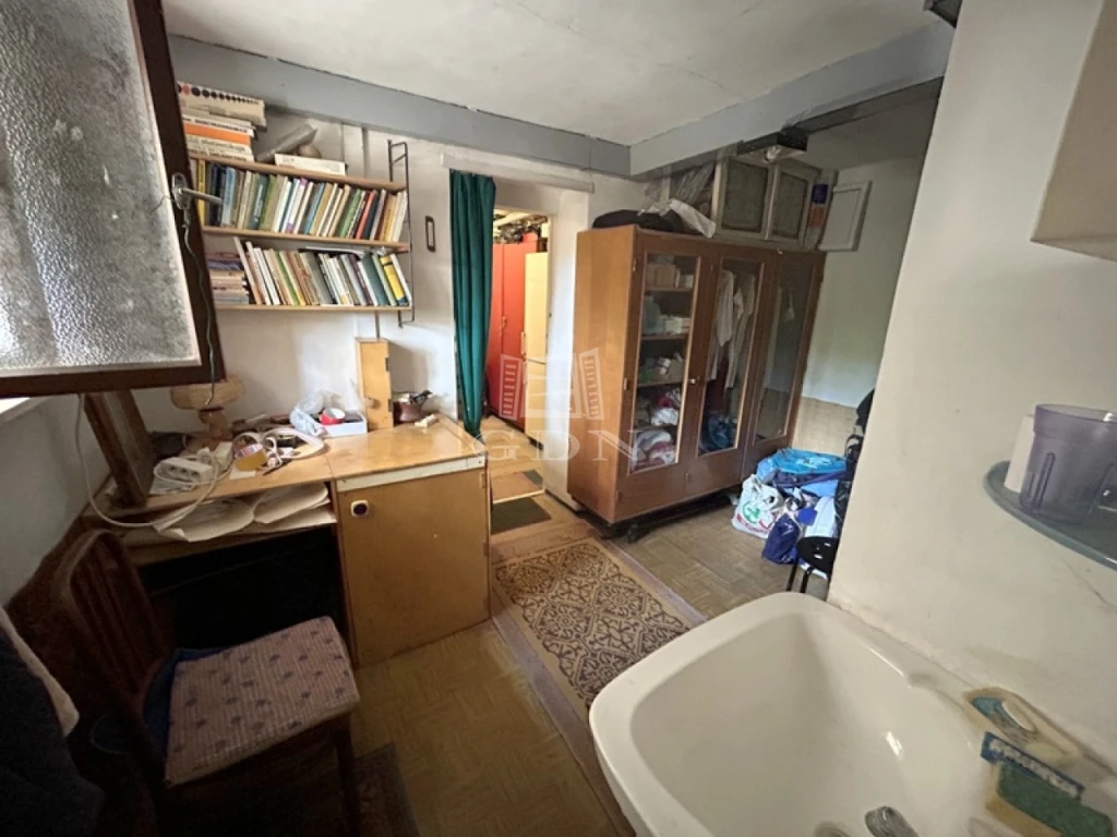 Eladó üzlet, Budapest II. kerület, Rhédey utca