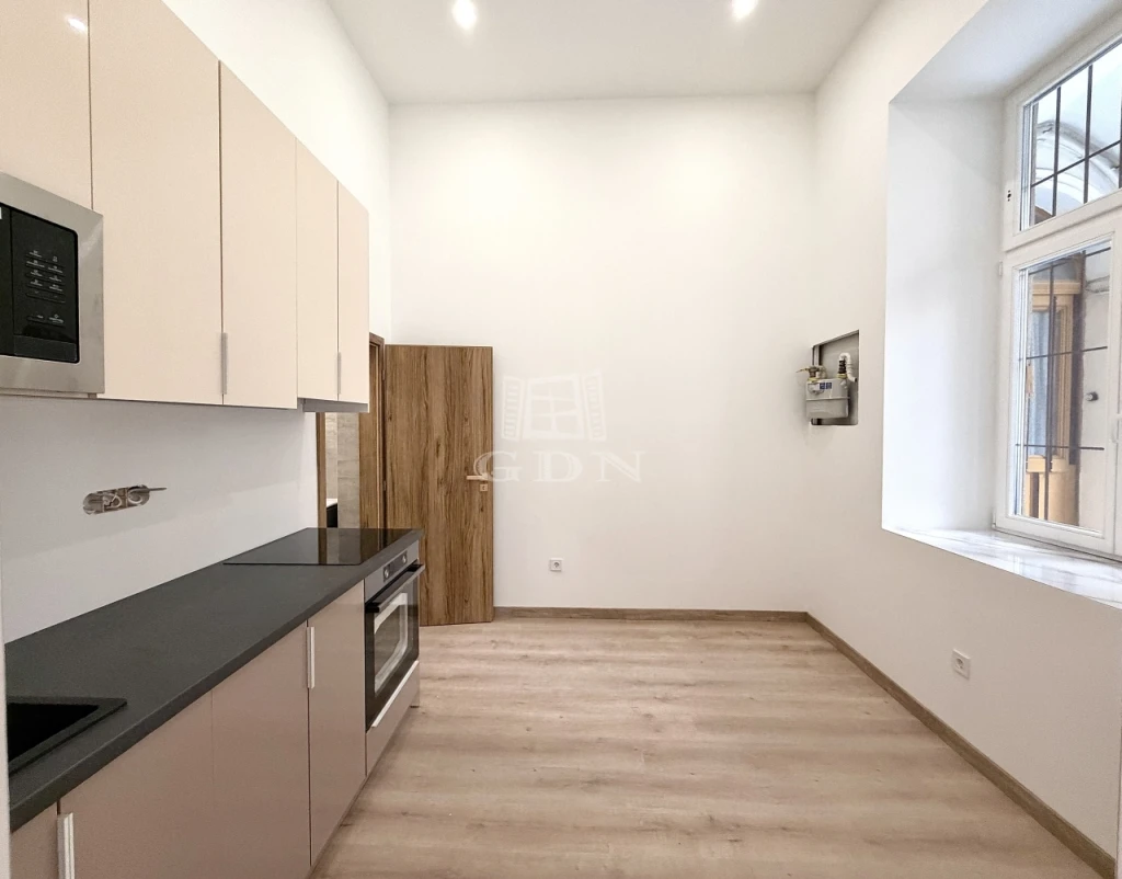 Eladó téglalakás, Budapest VIII. kerület, Népszínház negyed, Alföldi utca