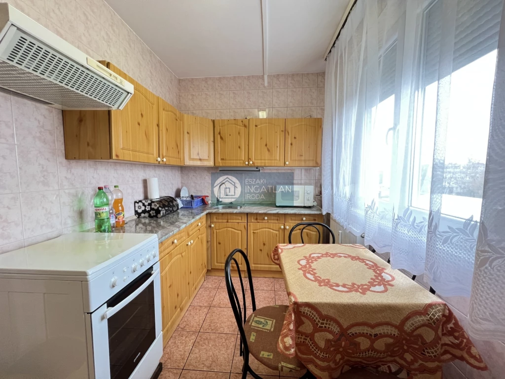 For sale panel flat, Kazincbarcika