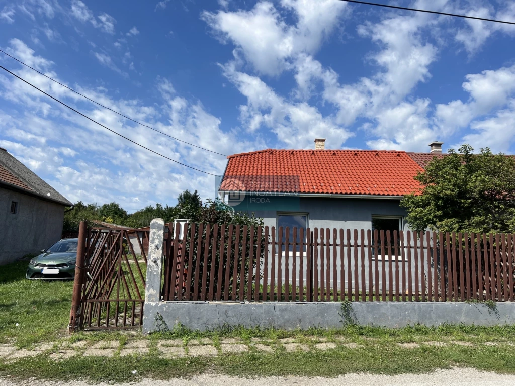 Eladó Ház, Sajókaza Szent István utca 15.900.000 Ft