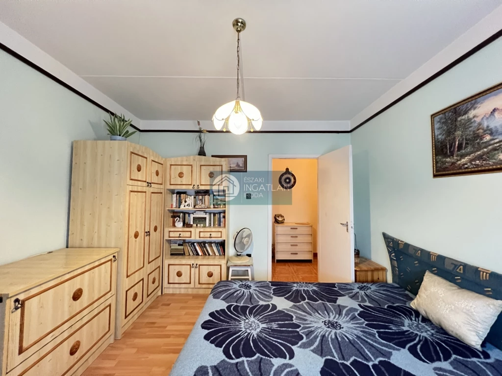 Eladó Lakás, Kazincbarcika 25.900.000 Ft