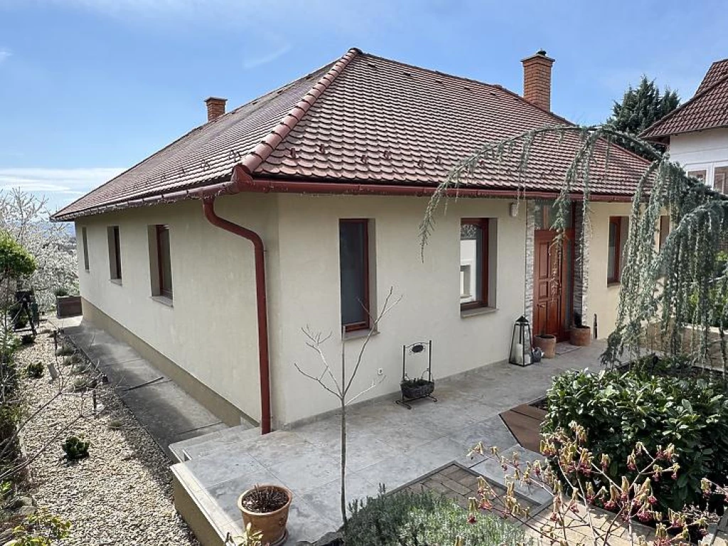 Eladó családi ház, Szentendre
