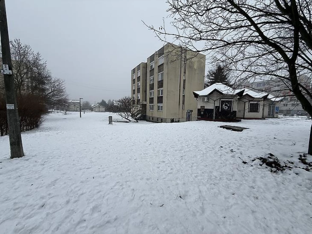 Eladó építési telek, Szentendre