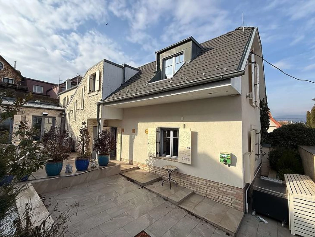 Eladó családi ház, Szentendre