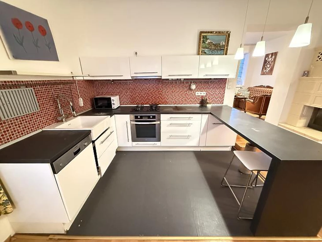 Eladó téglalakás, Szentendre