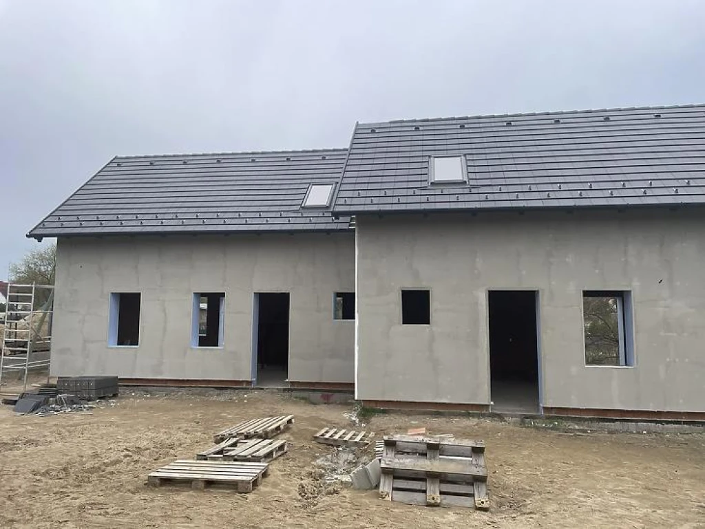 c3-1-name c2-2-name, Szentendre