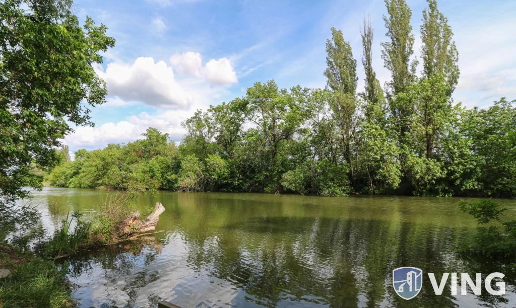 For sale grange, Szarvas