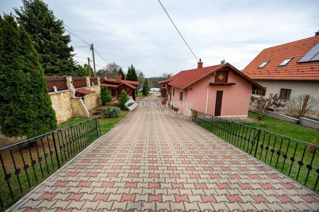 For sale house with a garden, Budakeszi