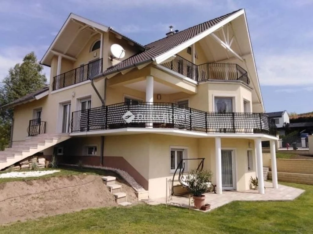 Eladó ház, Telki