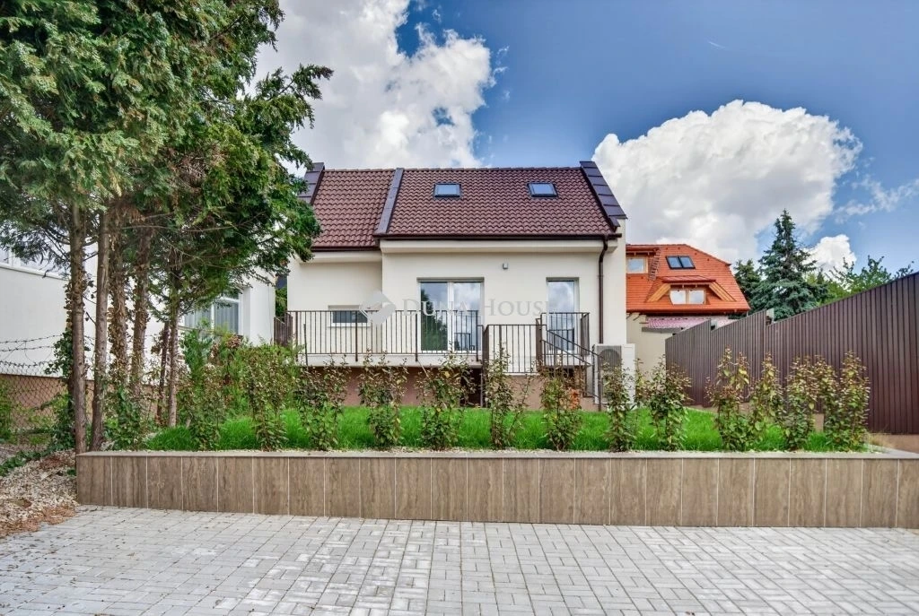 Eladó ház, Budakeszi