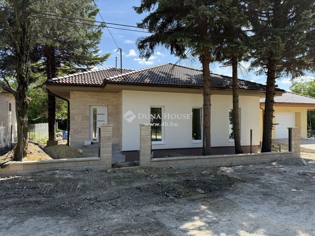 Eladó ház, Érd